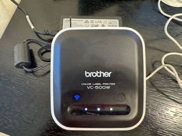 Brother Etikettierer VC-500W farbig mit 5 Bändern  
