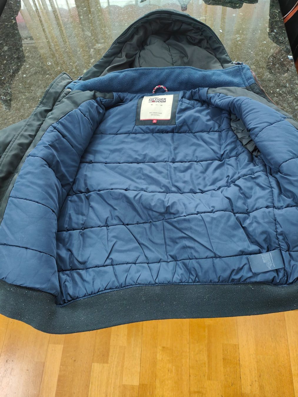 Tommy Hilfiger Jacken: Winterjacke – Gebraucht aus Zürich von Mumpfi9 1
