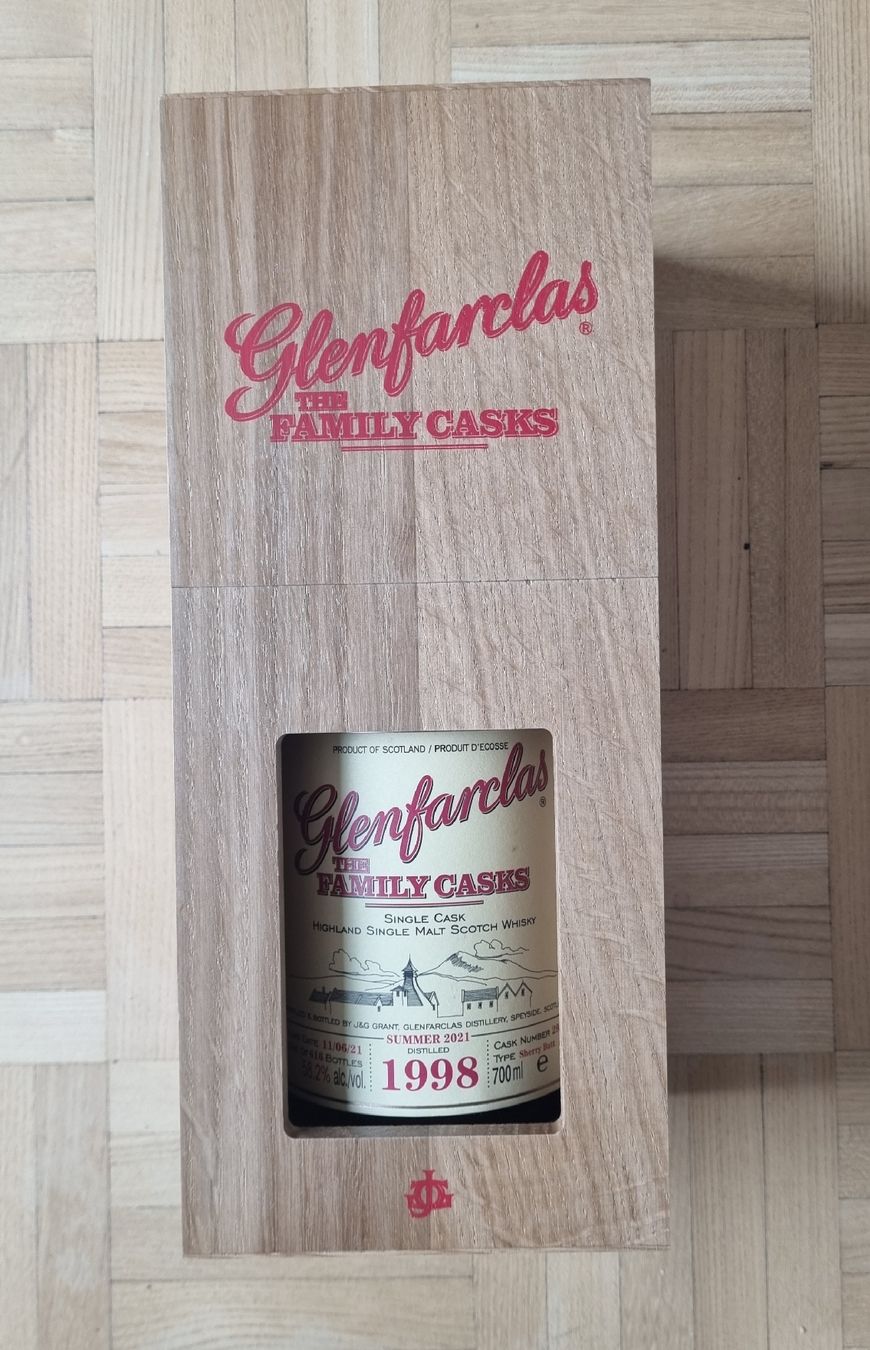 Glenfarclas Bevande alcoliche: Glenfarclas Family Casks 1998 Single Cask Whisky – Nuovo e nell'imballaggio originale da St. Gallen venduto da EnricoPalazo 3