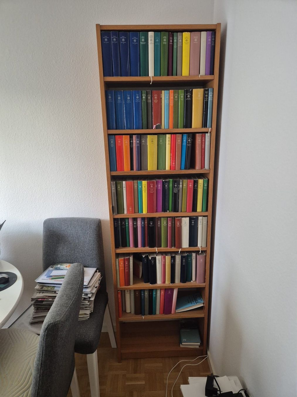 Regale: Bücherregal aus Holz – Gebraucht aus Suhr von BuyToPlay