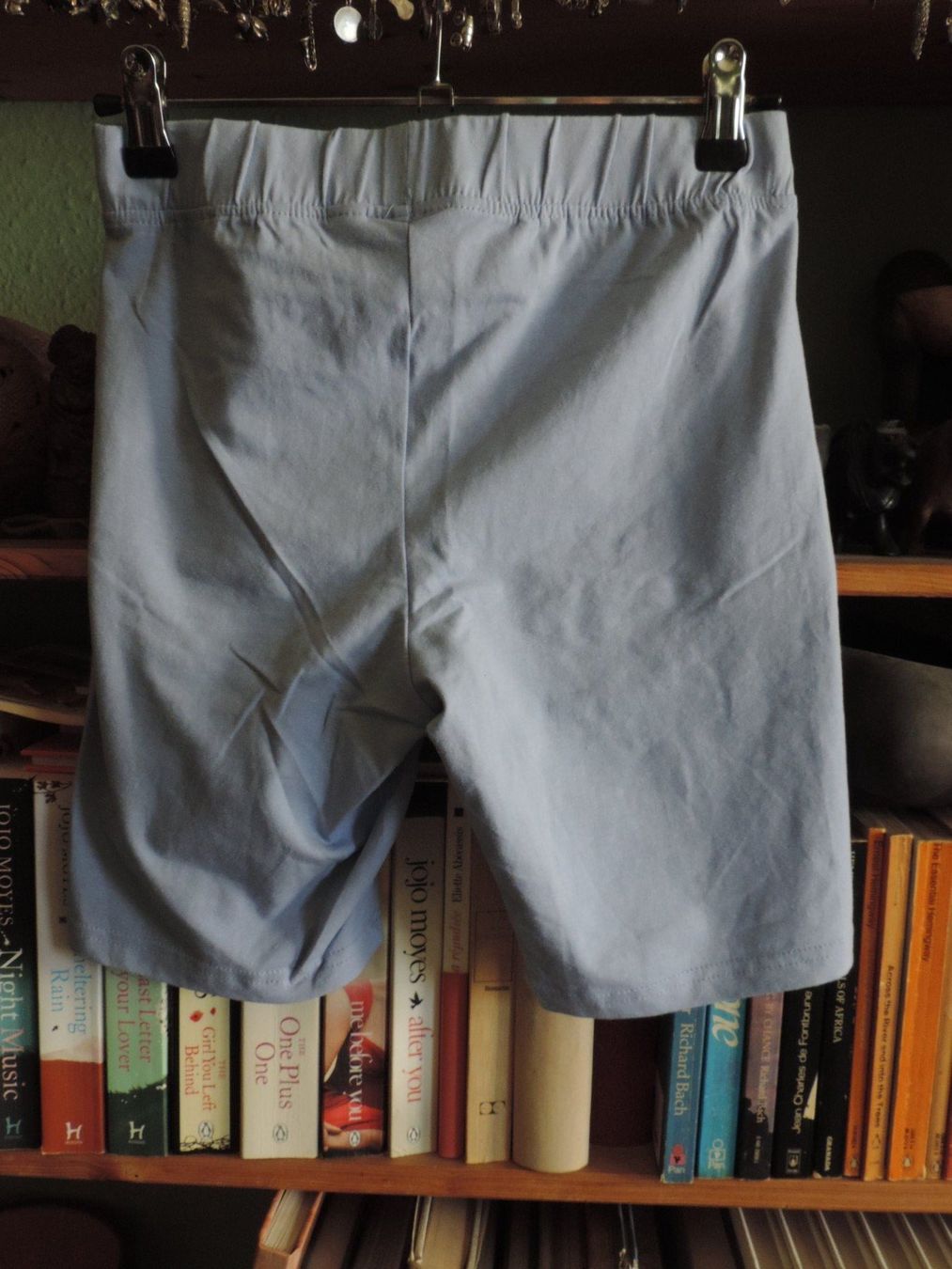 Pantaloni: shorts stretch bleus – Nuovo (secondo la descrizione) da Genève venduto da Axelle333 3