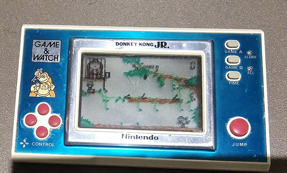 Nintendo Game & Watch Donkey Kong JR (Gebraucht) in Courtemaîche für ...
