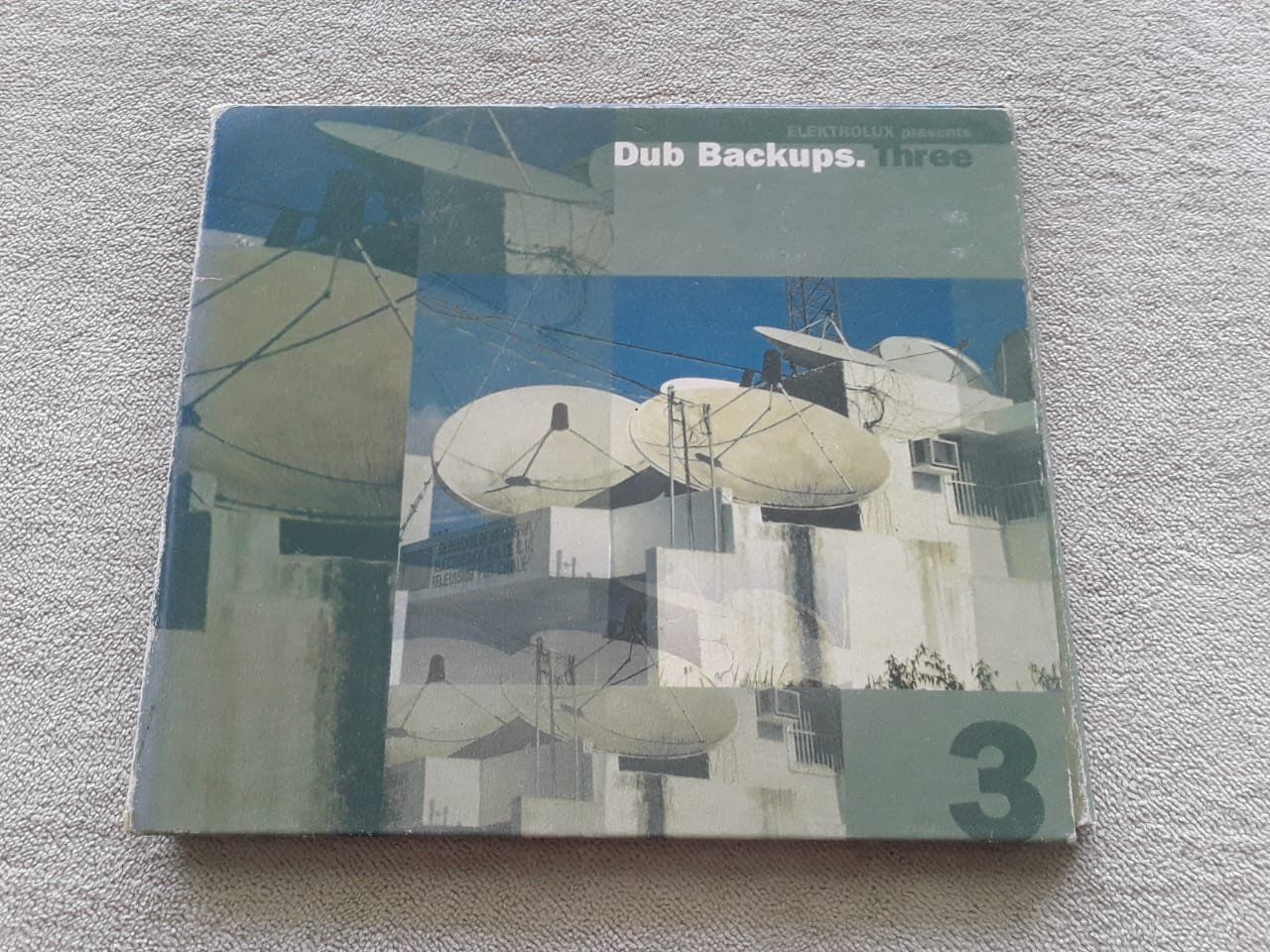 CD: Dub Backups Three - Elektrolux – Usato da Lenzburg venduto da Sepulmander