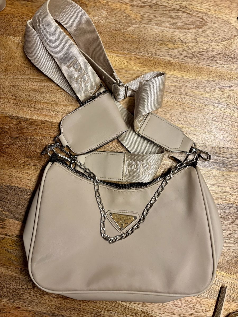 Prada Taschen für Damen: Handtasche – Neu (gemäss Beschreibung) aus Basel von Mirejus