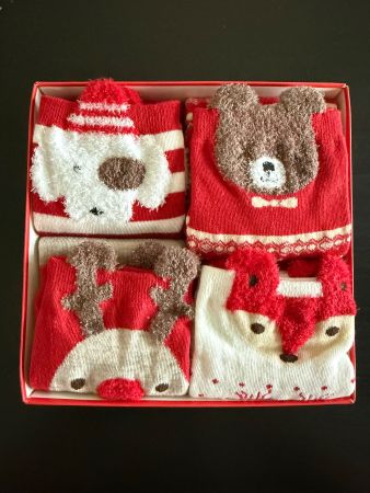 Socken-Set Kinder 4 Paar Weihnachtsmotive Grösse 23-26 neu