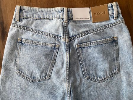 Neue BOSS Mom Jeans Gr. 28