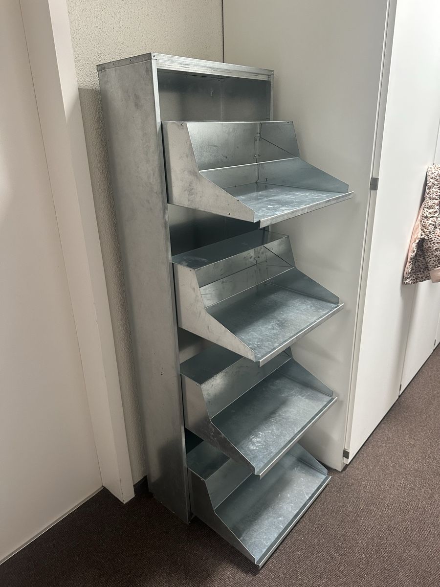 Camions-bennes: Schuhkipper von H Design – D'occasion à Zürich par helmut013