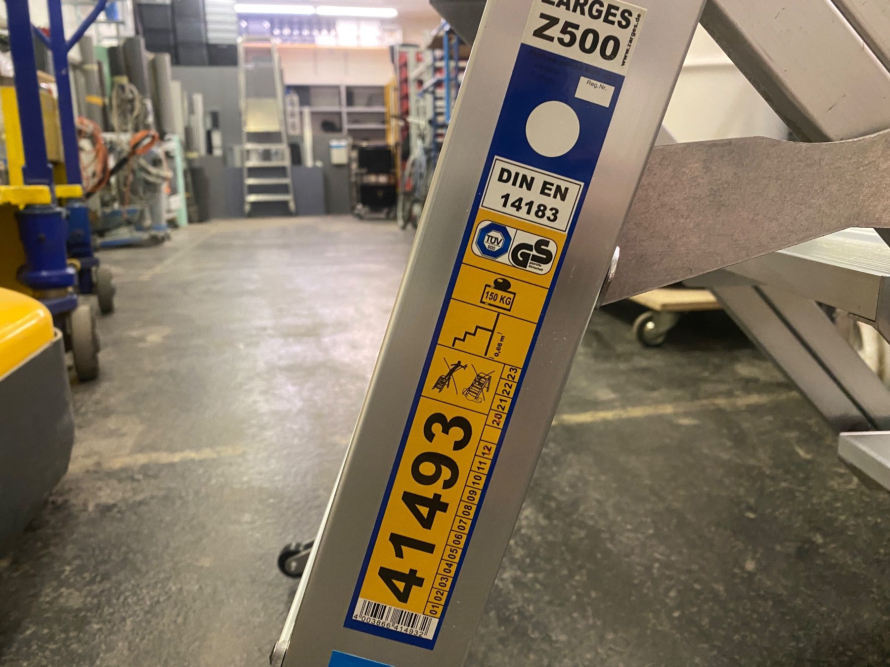 Zarges Scale: Zarges Trittleiter Plazastep P ab 1.- – Nuovo e nell'imballaggio originale da Wabern venduto da HK-Design 4
