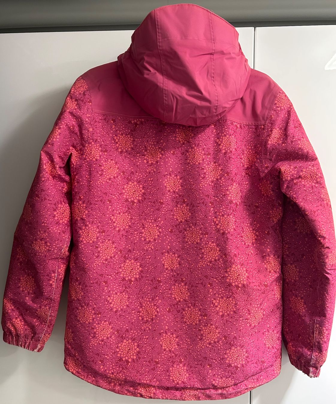 Jack Wolfskin Vestes & Manteaux: Jack Wolfskin Mädchen Winterjacke, Gr. 152 – D'occasion à Winkel par SavK 1