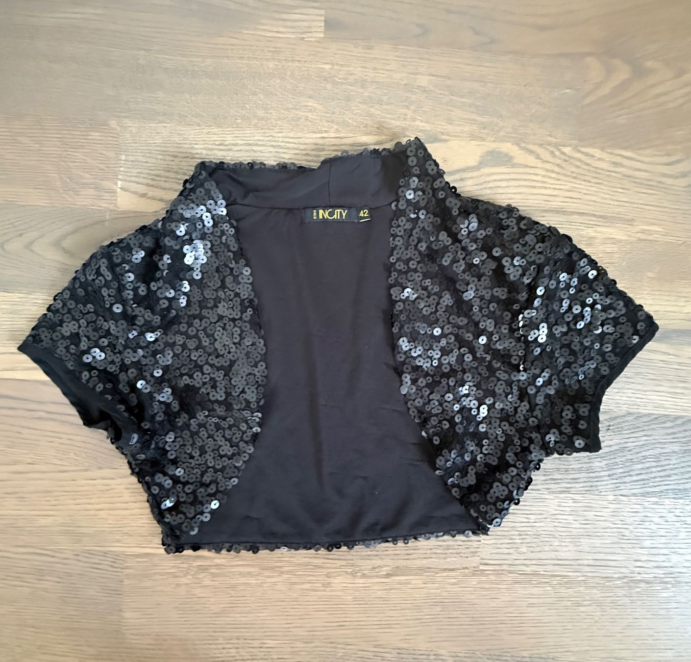 Lotti di vestiti: Kleiderpaket  Damen / Mädchen Grösse XS – Usato da Mühlethurnen venduto da Fudoshin1 3