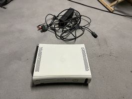 Xbox 360 Konsole mit Festplatte und Netzteil nicht getestet