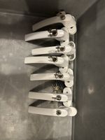 7 abschliessbare Fenstergriffe weiss inkl. Schlüssel & Schra