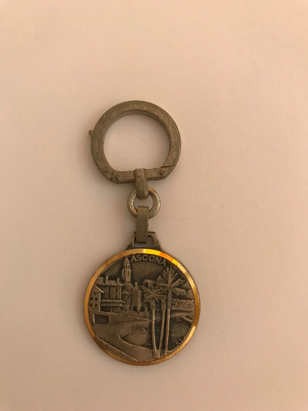 Portachiavi: Vintage "Ascona" Schlüsselanhänger – Usato da Grüningen venduto da saya14