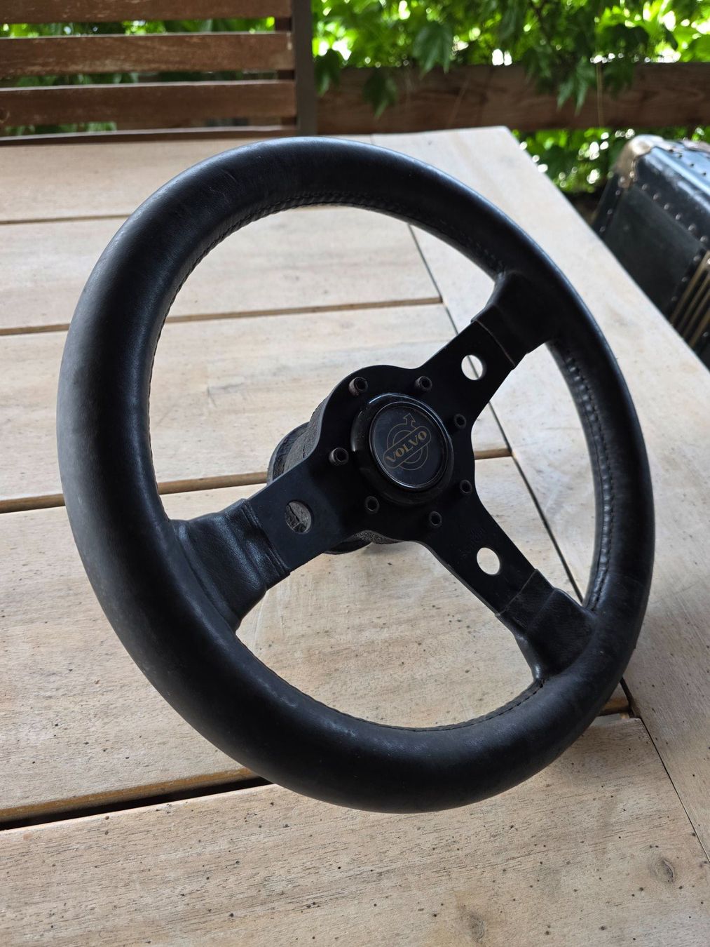 Volvo Alle Autoersatzteile: altes Oldtimer Lenkrad Auto Youngtimer Zubehör Volvo 31 cm – Gebraucht aus Walterswil BE von Lonitti 2
