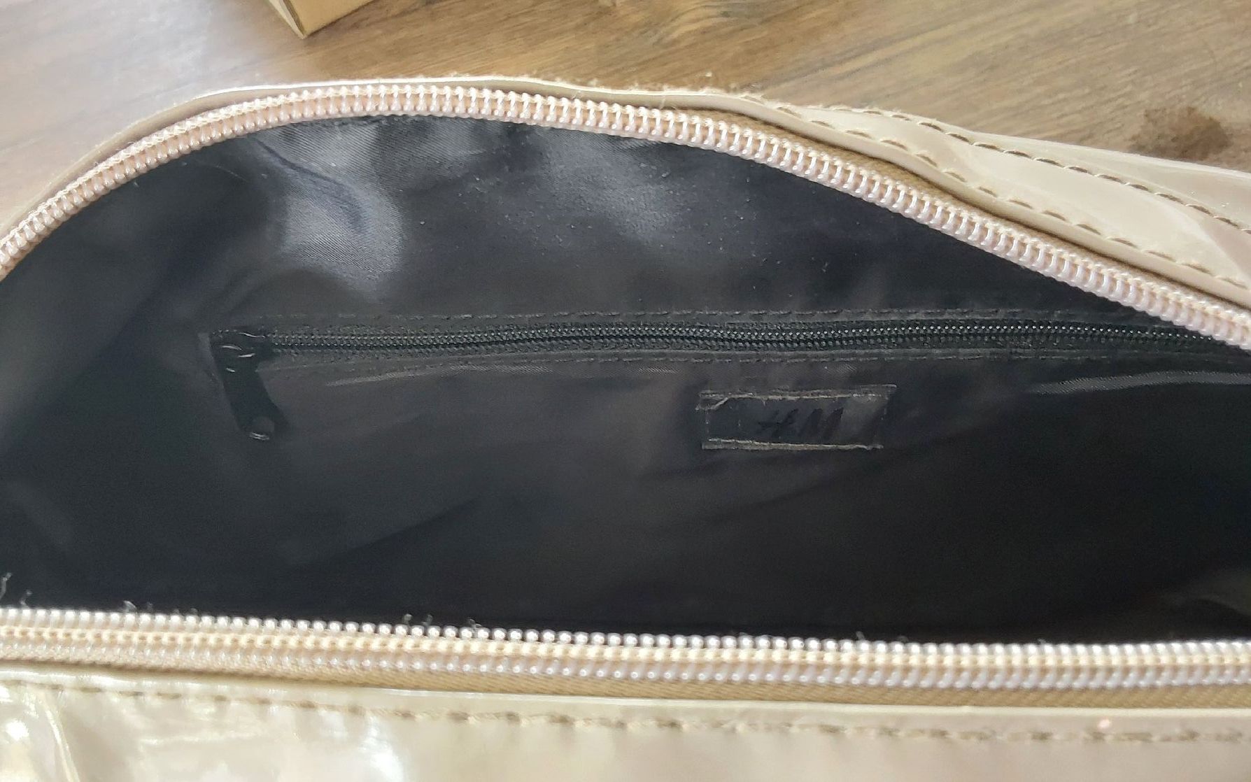 H&M Borse da donna: Tasche Lack H&M graubeige – Usato da Köniz venduto da scopello12 2