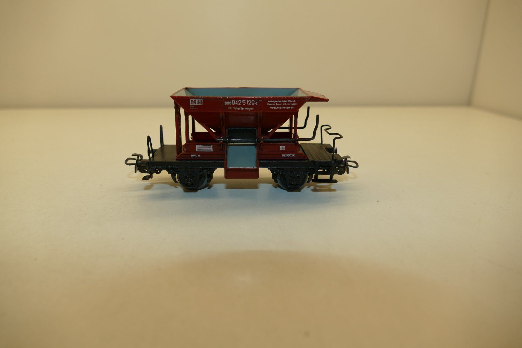 Märklin Modellini di ferrovie: Märklin H0: DB Schotterwagen – Usato da Niederhasli venduto da rail-duerst 2