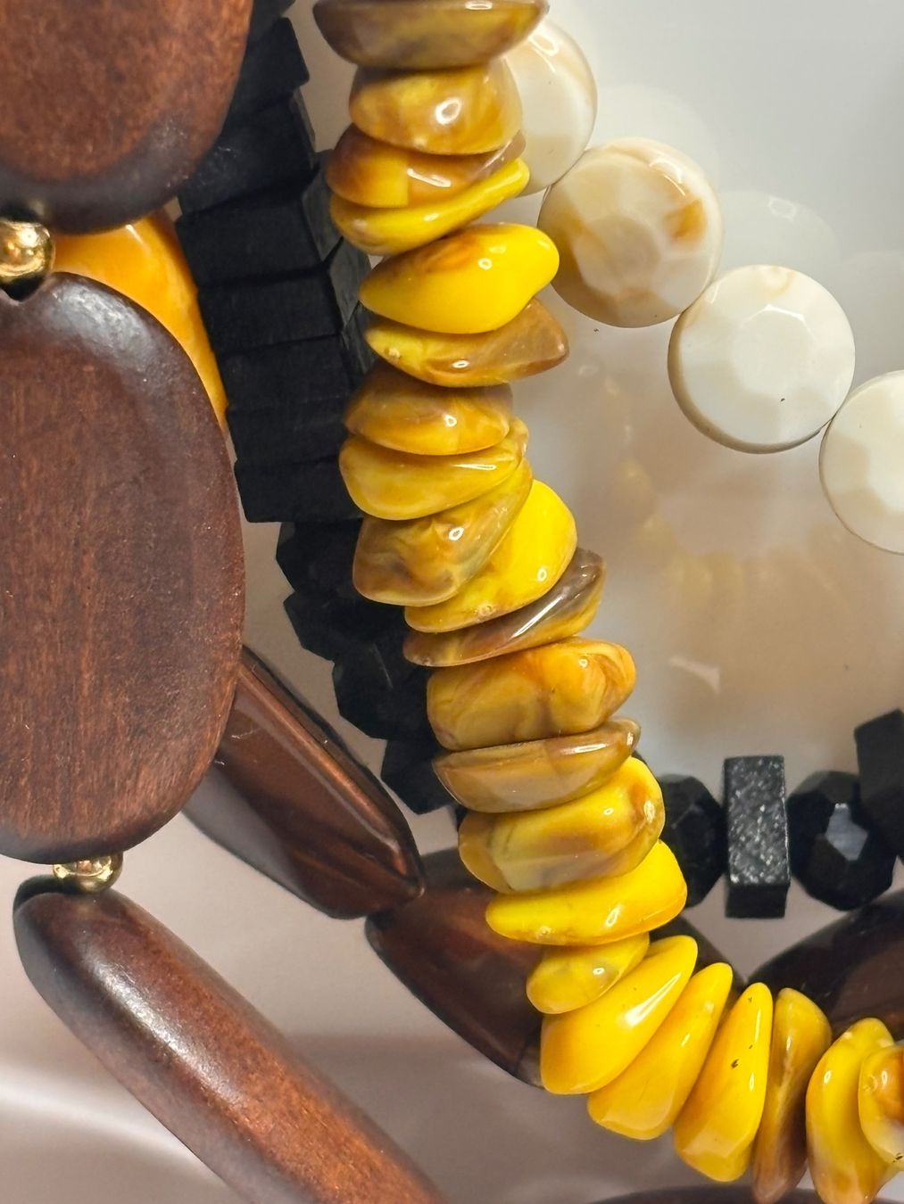 Catenine: Collier tendance bois 🪵 – Nuovo (secondo la descrizione) da Lausanne venduto da mel2dreams 1