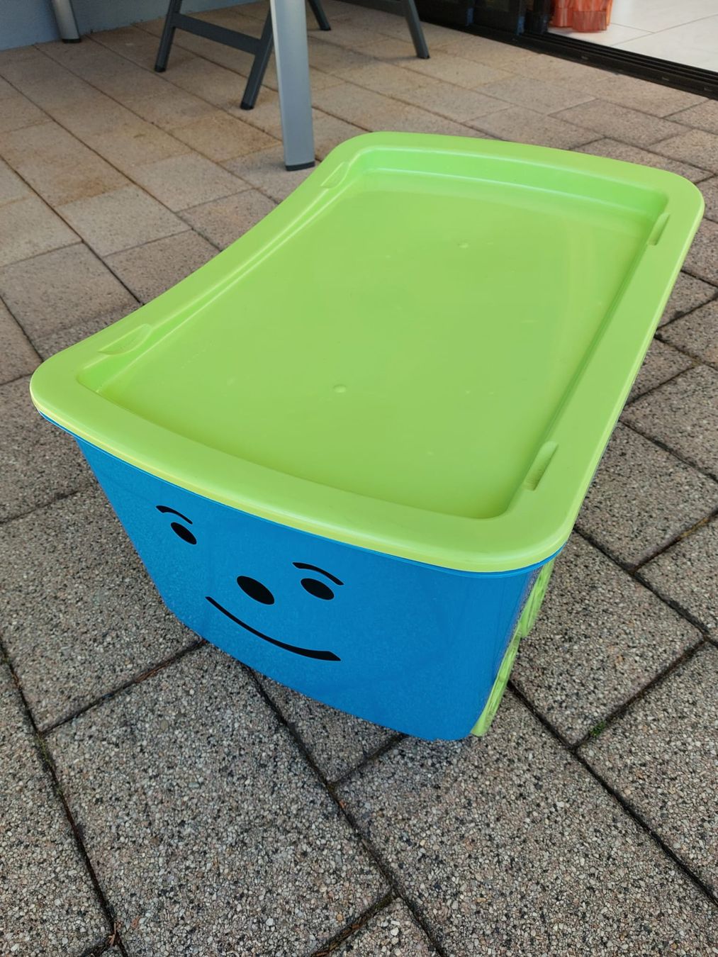 Giocattoli: Spielzeugwagen mit Deckel – Usato da Lausen venduto da Chaldrian