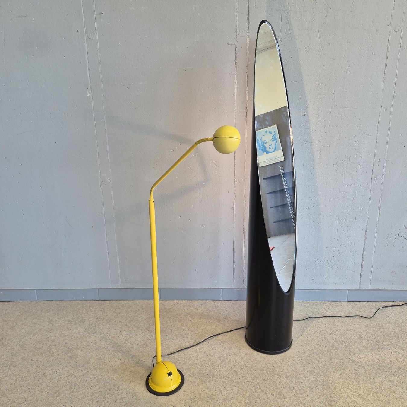 Lampade: Decolux Postmoderne Stehleuchte Floor Lamp Lampe – Usato da Nottwil venduto da Wondewa-Shop 2