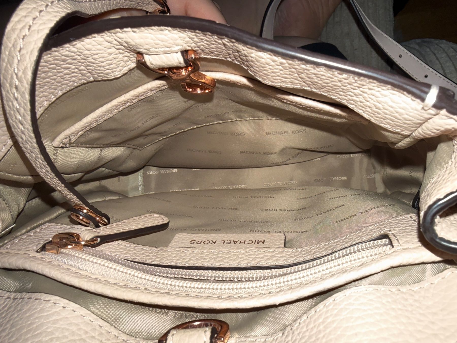 Michael Kors Zaini: Michael Kors Rucksack/Portemonnaie Set – Usato da Luzern venduto da Mytigger 5