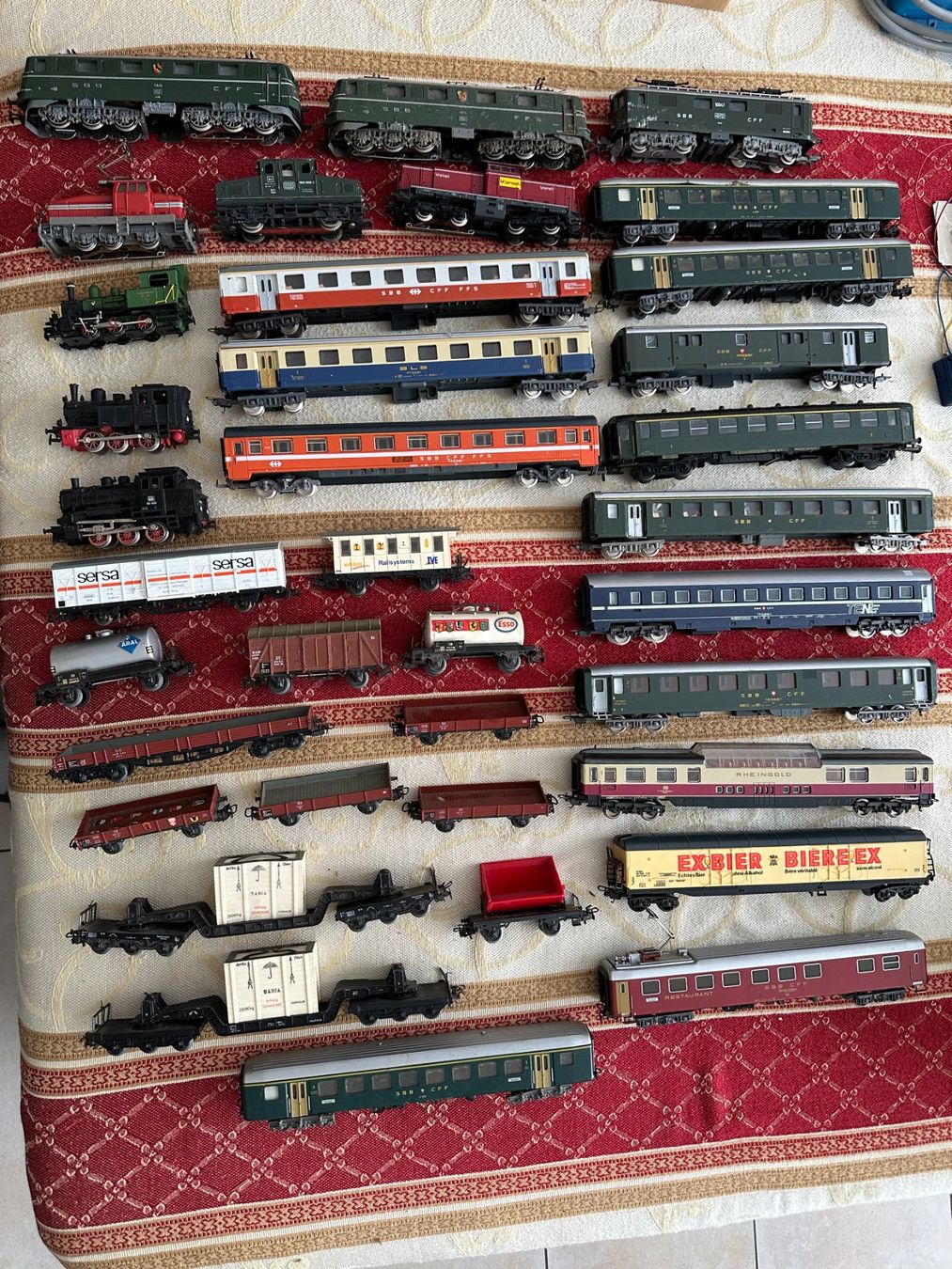 Märklin Modellini di ferrovie: Modeleisenbahn Spur HO  Loks, Wagen – Usato da Dietikon venduto da gra_v7h6