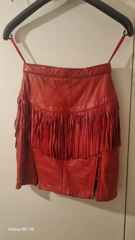 Costumi: Rote Fransen Lederjacke   BOLERO mit Rock  Gr. S – Usato da Zürich venduto da Big 2