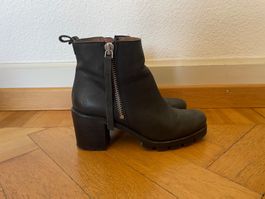 Boots von Sixty Seven