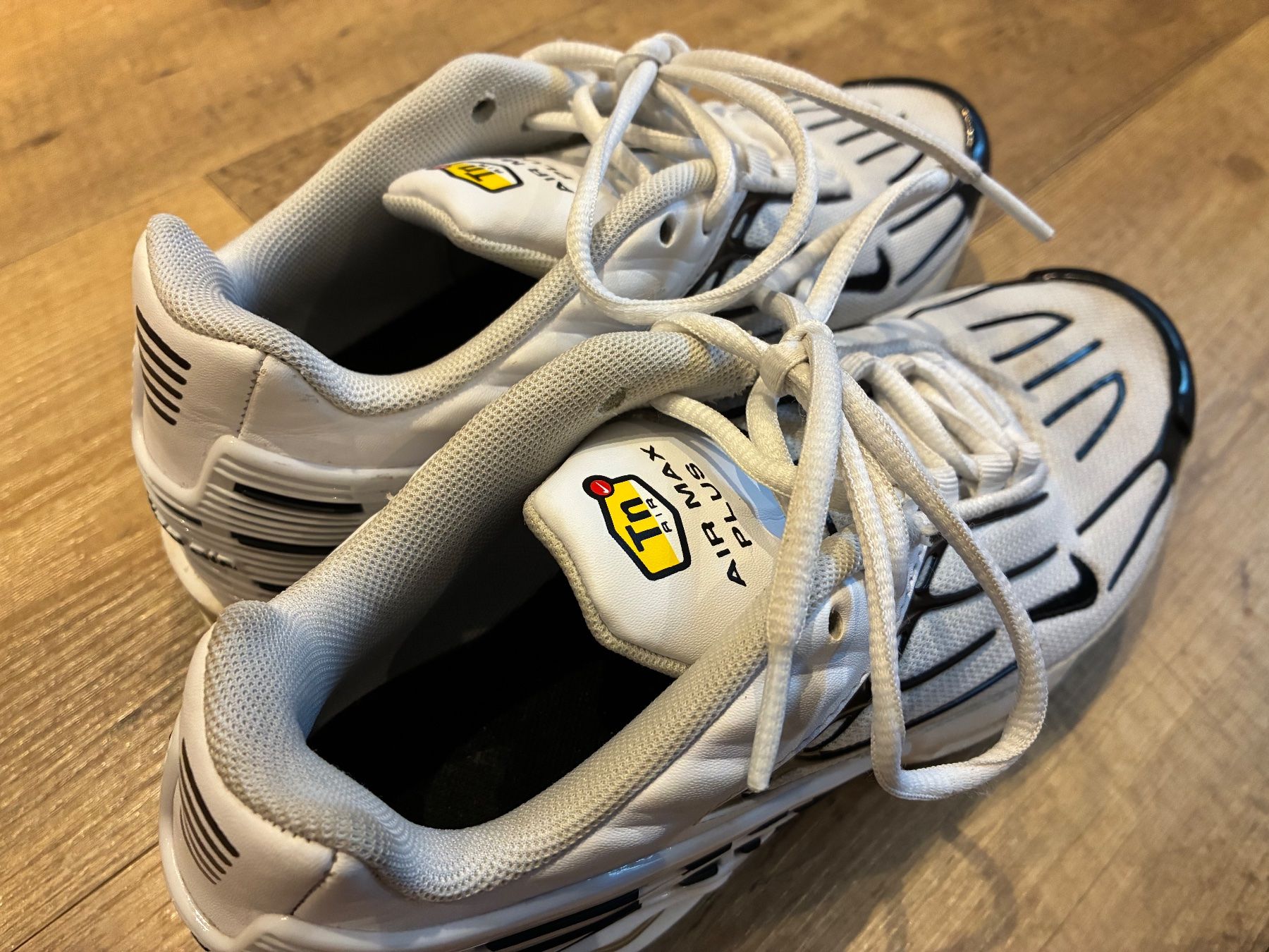 Nike Chaussures garçon: Air Max Plus – D'occasion à Ebnat-Kappel par Cla1983 3