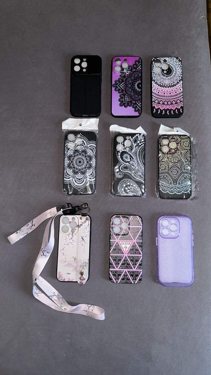 Apple Coques & Protection écran: 9 iPhone 14 pro Hüllen / Covers – Neuf (Voir description) à Zürich par Rammis