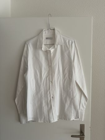 B.M  Company Bluse