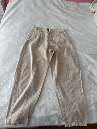 Reserved Hose Beige Gr. 38 - Perfekt für den Frühling!