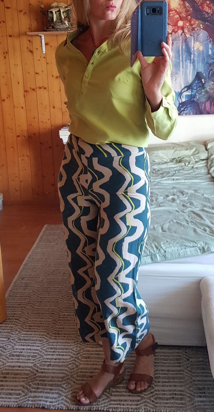Blusen: Bluse Multiblu Viscose Gr S – Gebraucht aus Menznau von Valinor 1