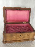 Antike Spieldose in Schmuckschatulle mit 2 Lieder
