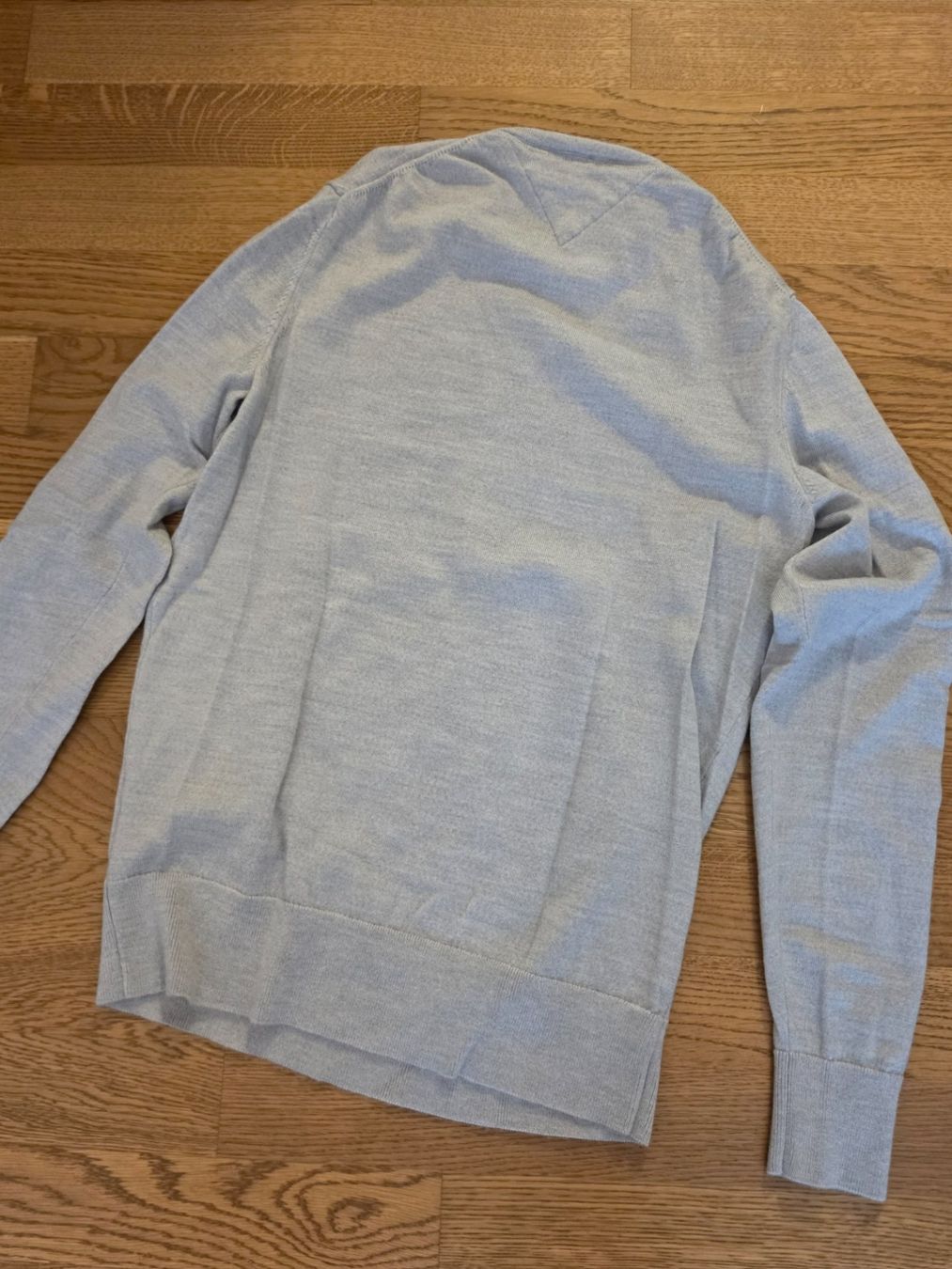 Tommy Hilfiger Pullover & Sweatshirts: TOMMY HILFIGER Pullover (Grösse L) – Gebraucht aus Zumikon von chv_w96q 1
