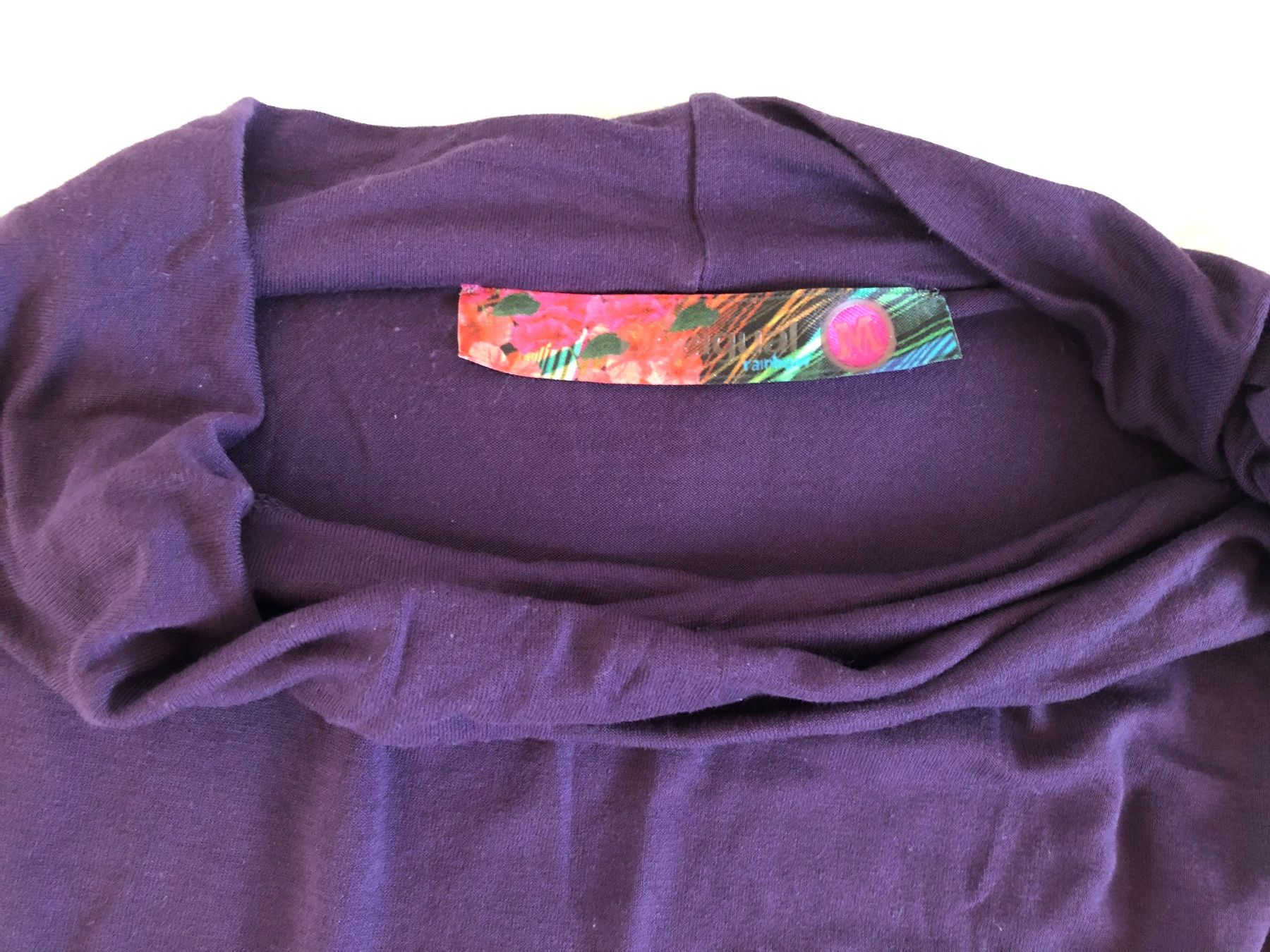 Desigual Top: Top violet Desigual taille M – Usato da Le Crêt-p-Semsales venduto da staglione69 2