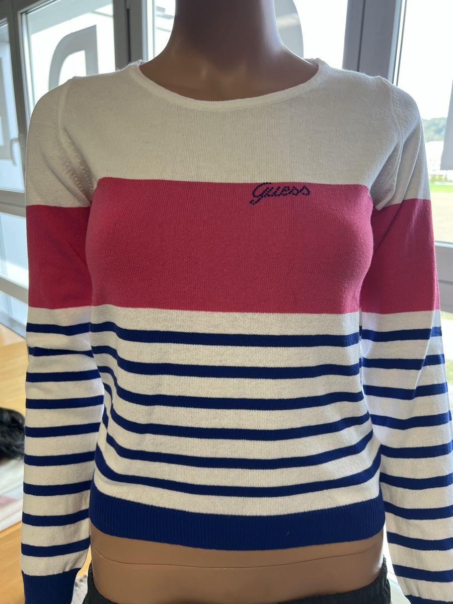 Guess Pulls & Sweat-shirts: Guess Strickpulli S NEU! – Neuf avec emballage d'origine à Zuzwil SG par viv_8zxc 1