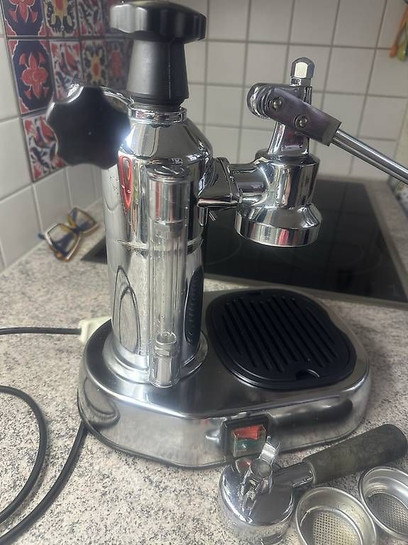 Kaffeemaschinen & Espressomaschinen: Là Pavoni Espresso – Gebraucht aus Bern von Ginotto.1953