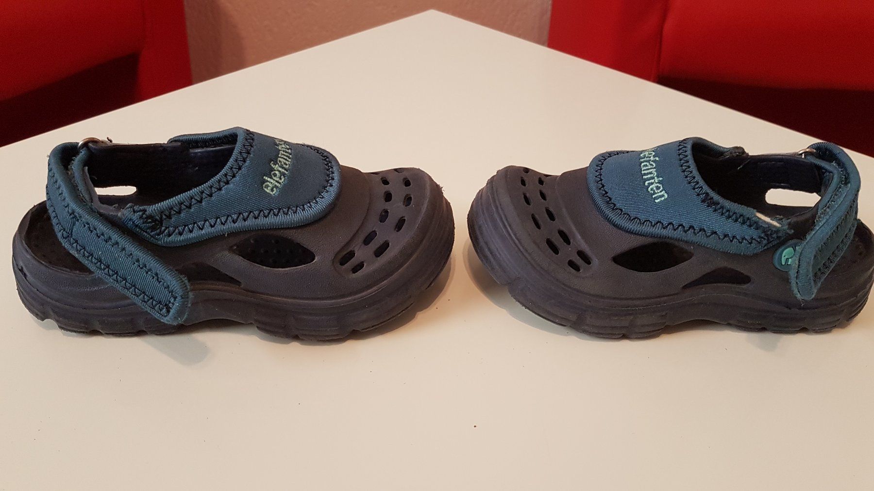 Elefanten Chaussures garçon: Elefanten Clogs Gr.25 fast wie NEU! – D'occasion à Obergösgen par schesom