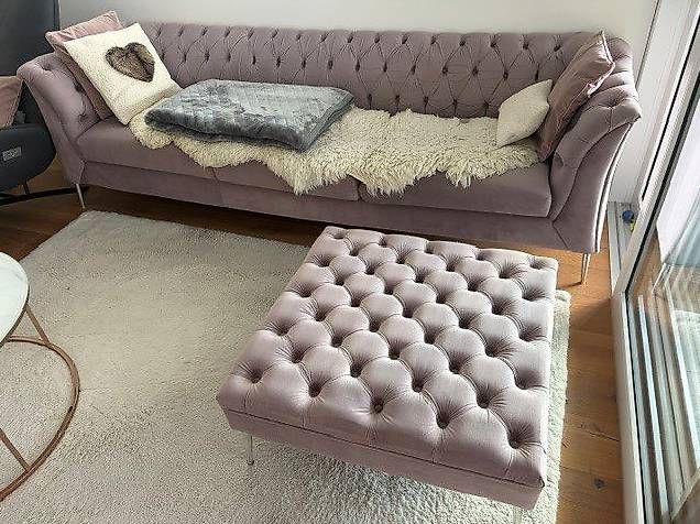 Sofas: Chesterfield Sofa, Sessel & Polsterhocker (Set) – Gebraucht aus Vaduz von game81 1