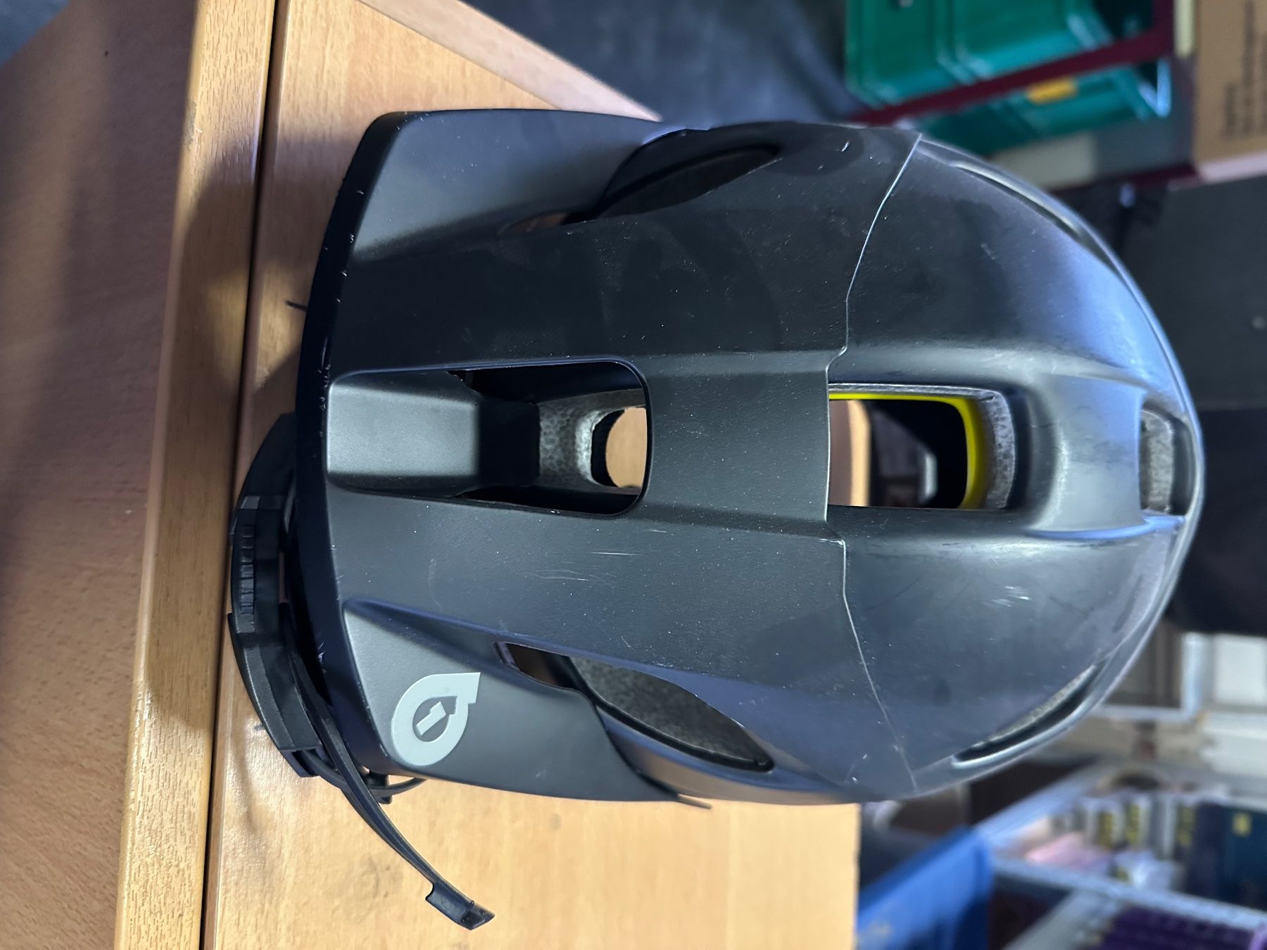 Helme: Six Sixone Velohelm – Gebraucht aus Brügg BE von TSP02