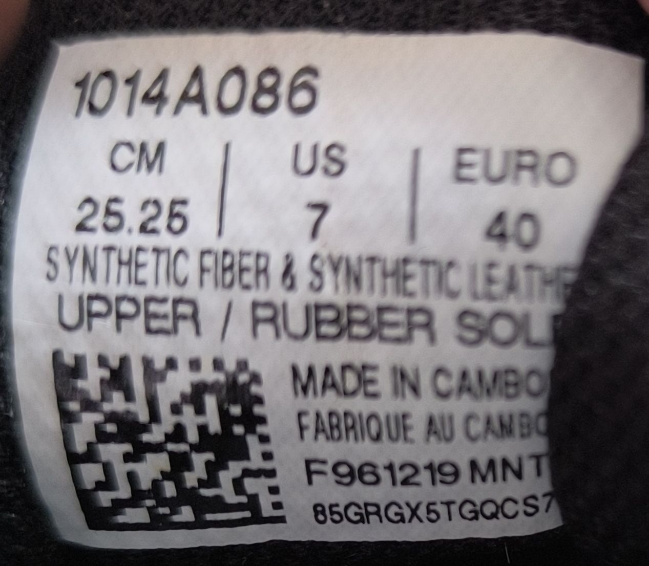 Asics Scarpe per ragazzi: Asic Contend 6 Gr. 40 gut erhalten – Usato da Oberwil-Lieli venduto da Atom17 5