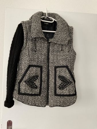 Warme Desigual Jacke/Gilet GR 40