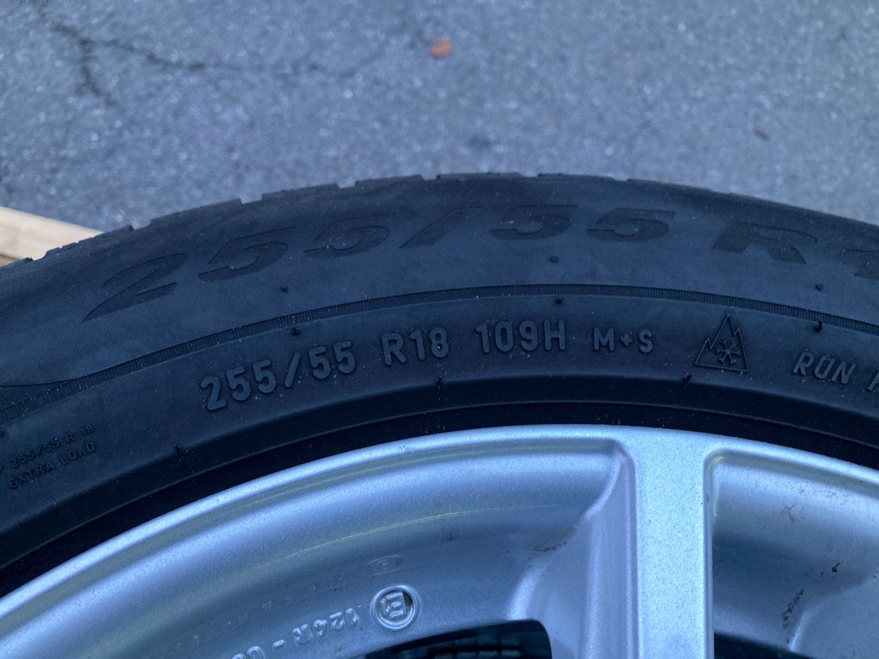 BMW Pneumatici & Ruote complete: BMW X5 Winterräder 255/55R18 – Usato da Cham venduto da WB2223 4