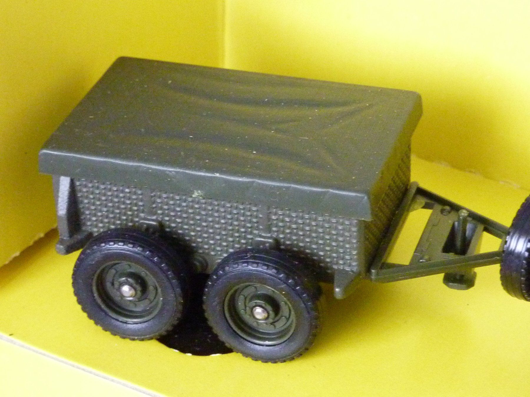 Willys Modellini d'auto: Militärjeep mit Anhänger 1:43 – Nuovo (secondo la descrizione) da Dürrenäsch venduto da modellautos4you 3