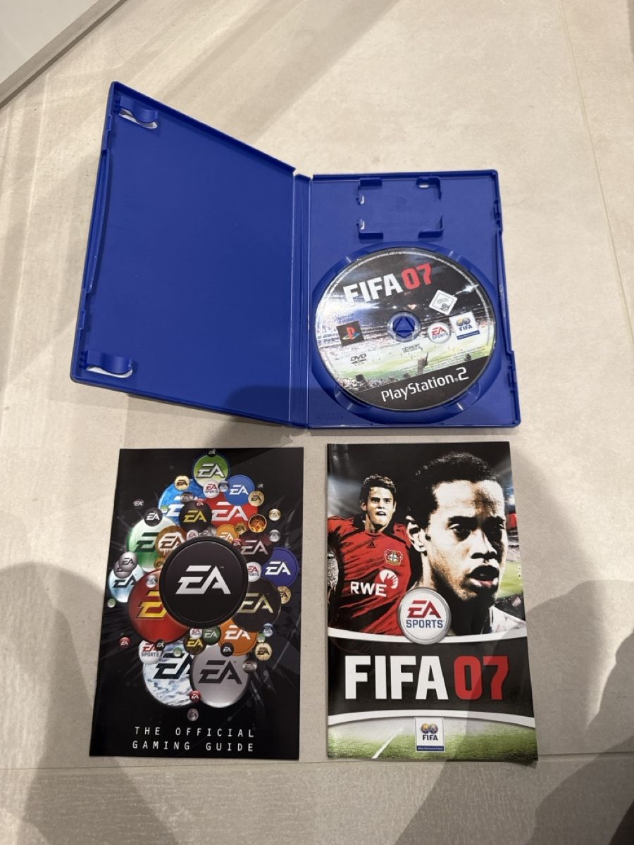 Giochi: FIFA 07 PS2 – Usato da Däniken SO venduto da pet_hv5v 1