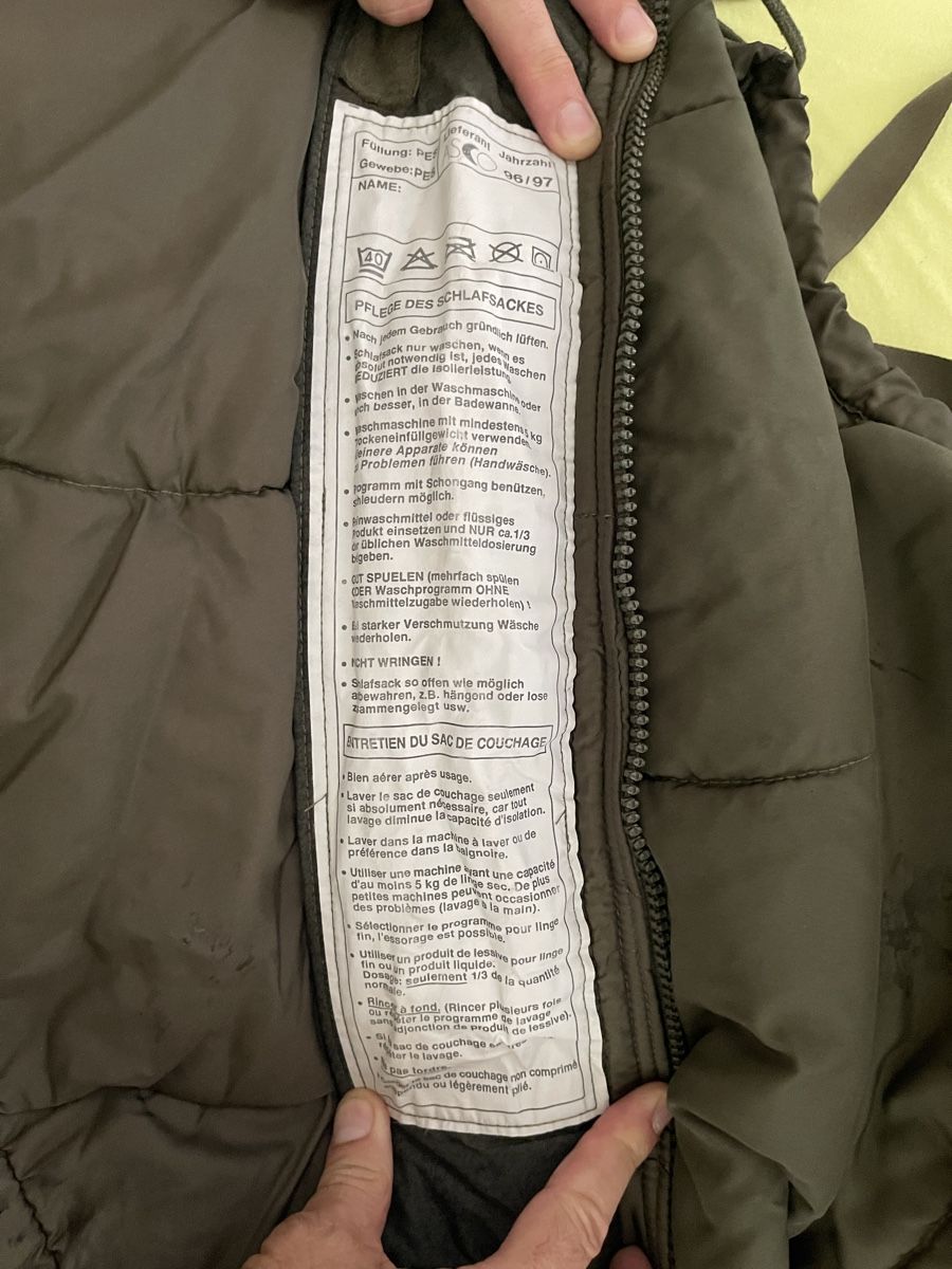 Sacs de couchage: Schweizer Armee Schlafsack 96/97 inkl. Transportsac – D'occasion à Dörflingen par Benz63 5