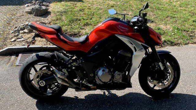 Kawasaki Strada: Kawasaki Z1000 ABS ab MFK – Usato da Biberist venduto da Supilami