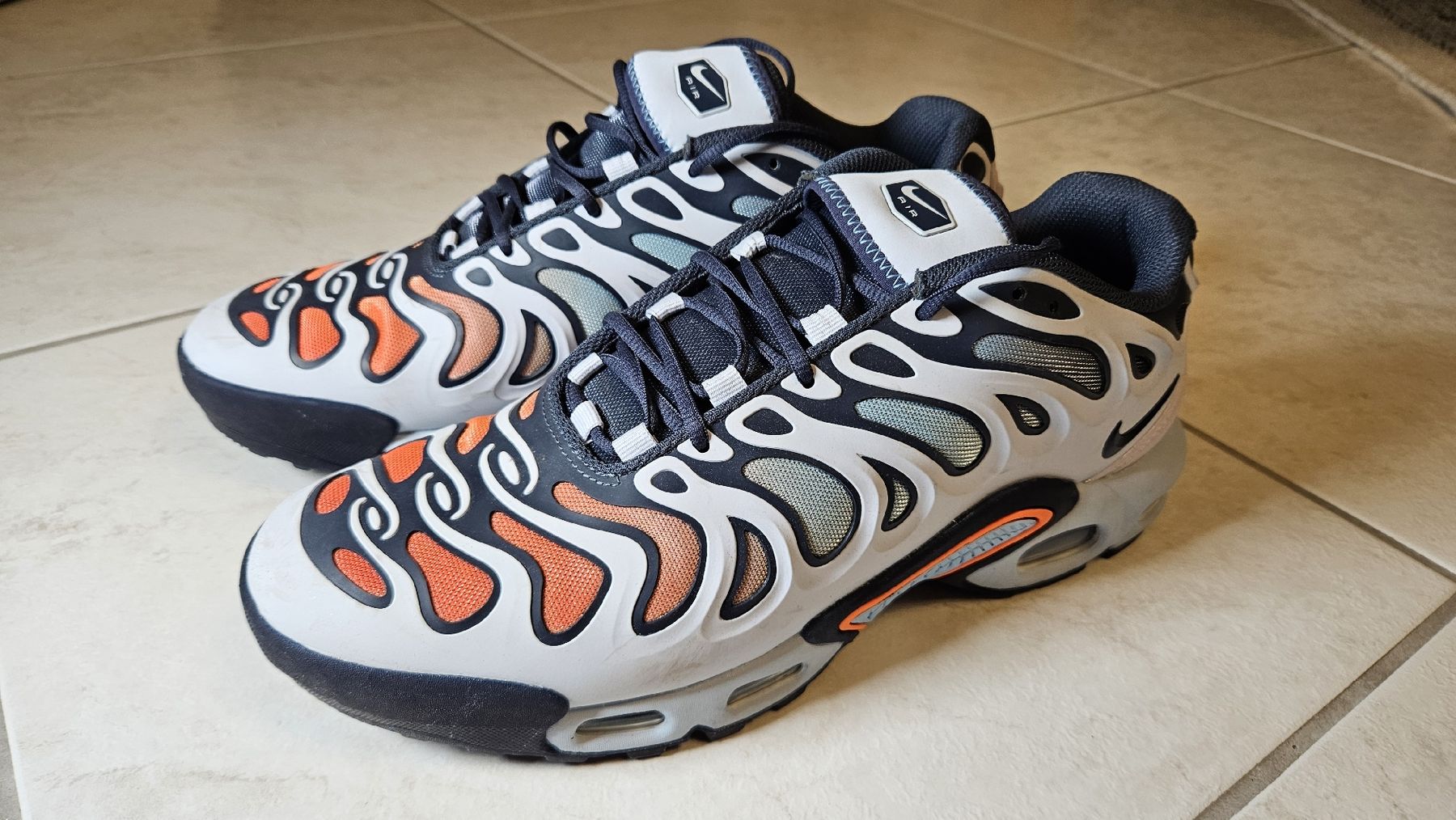 Nike Scarpe da uomo: Nike Air Max Plus Drift size 44 – Usato da Nyon venduto da kubslaw