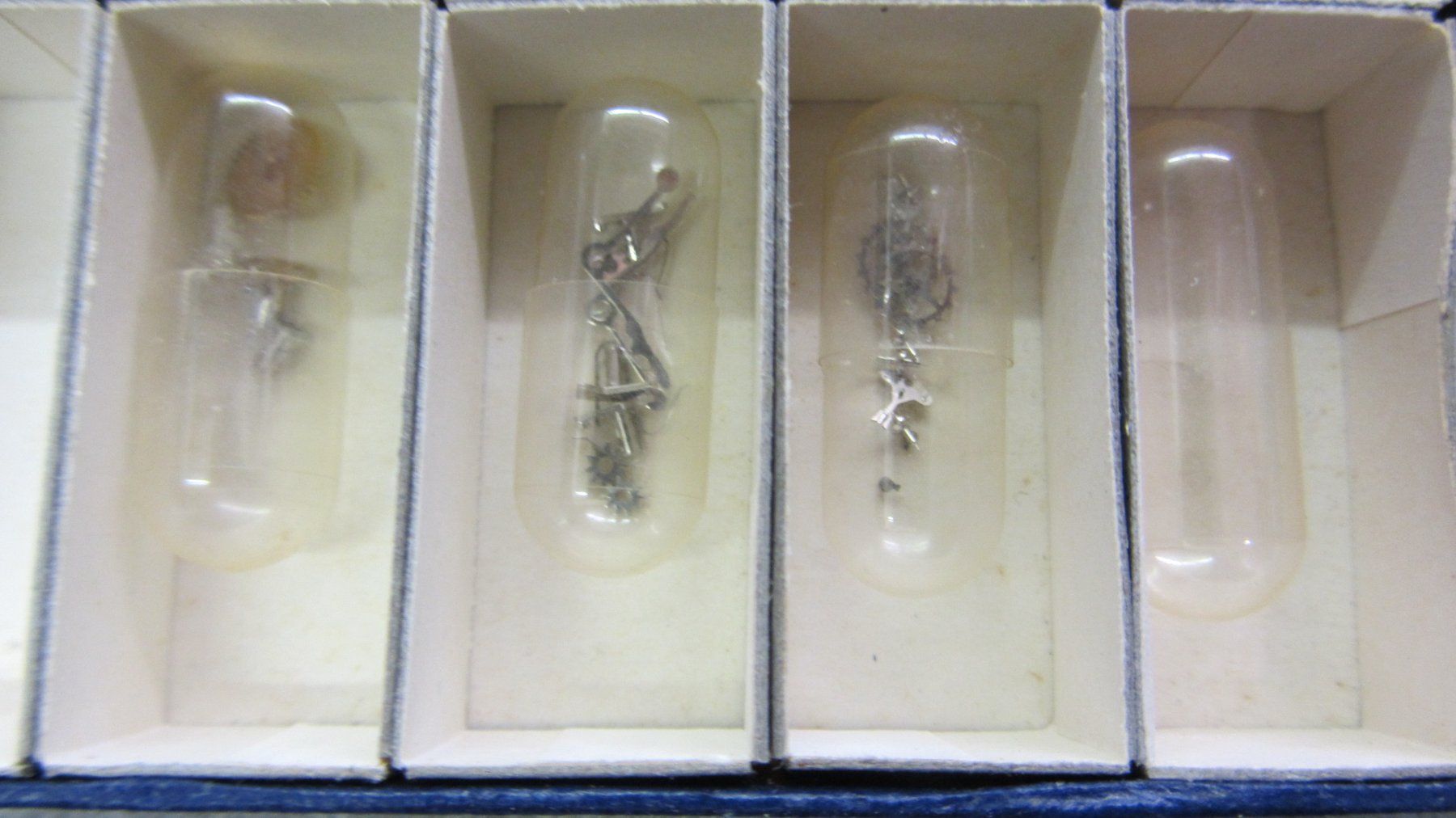 Orologi: Assortiment de fournitures, RL Ersatzteile – Nuovo e nell'imballaggio originale da Hölstein venduto da federhaus 5