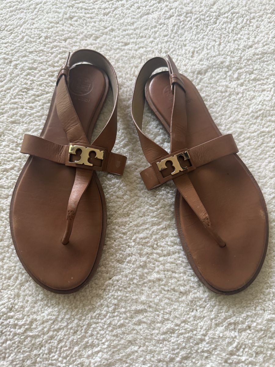 Tory Burch Scarpe da uomo: Tory Burch sandali cuoio taglia 7.5 usati – Usato da Lugano venduto da can_xdd8